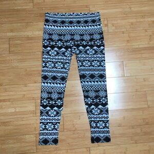 EUC Black and White Fair Isle Patterned Leggings